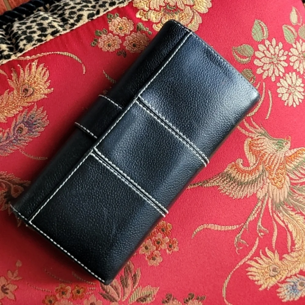 KATE SPADE * black leather wallet